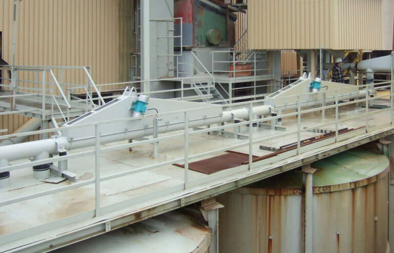 UK Suppliers of Vibrating Conveyor Pipe Section For Silo Filling