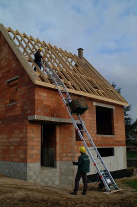 Roofing Equipment: Ladder Hoist