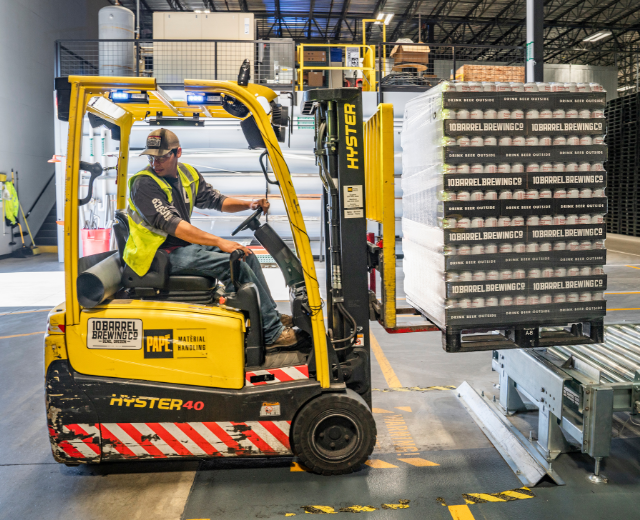STACK YOUR WAY TO SUCCESS: WHY A PALLETISER IS AN ESSENTIAL BUILDING BLOCK TO PACKAGING AUTOMATION