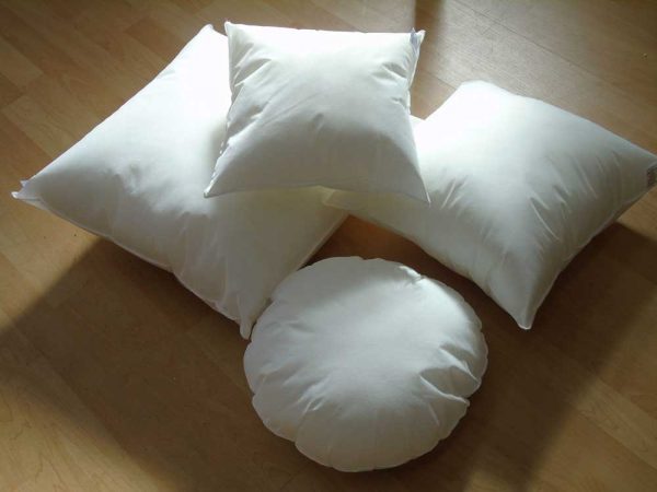 Wholesale Polycotton Cushion Inner Pads. Hollow fibre filled