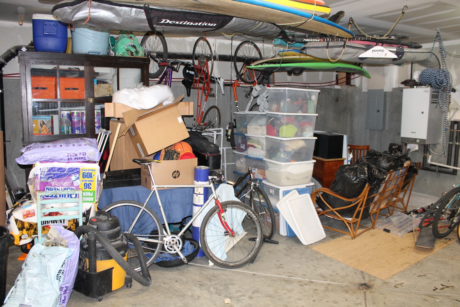 How to Solve Your Clutter Problems with Storage for the Garage