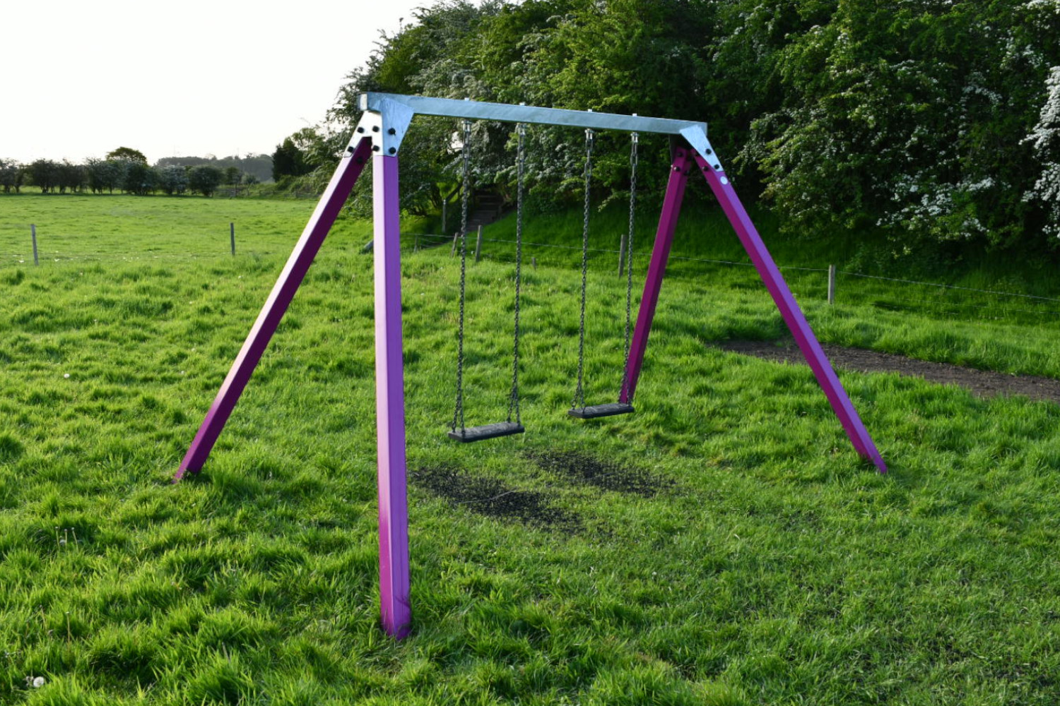 2.4m Eco Swing with Flat Seats