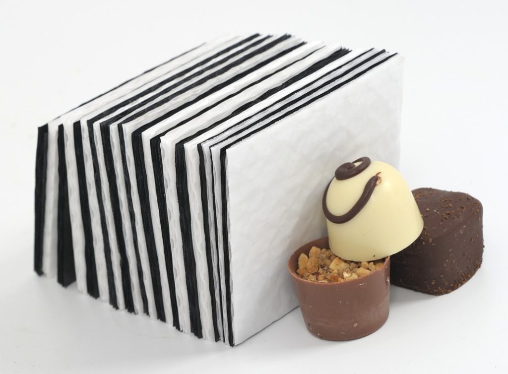 Providers Of Chocolate Packaging Greaseproof Liners For Wedding Cake Makers In The UK