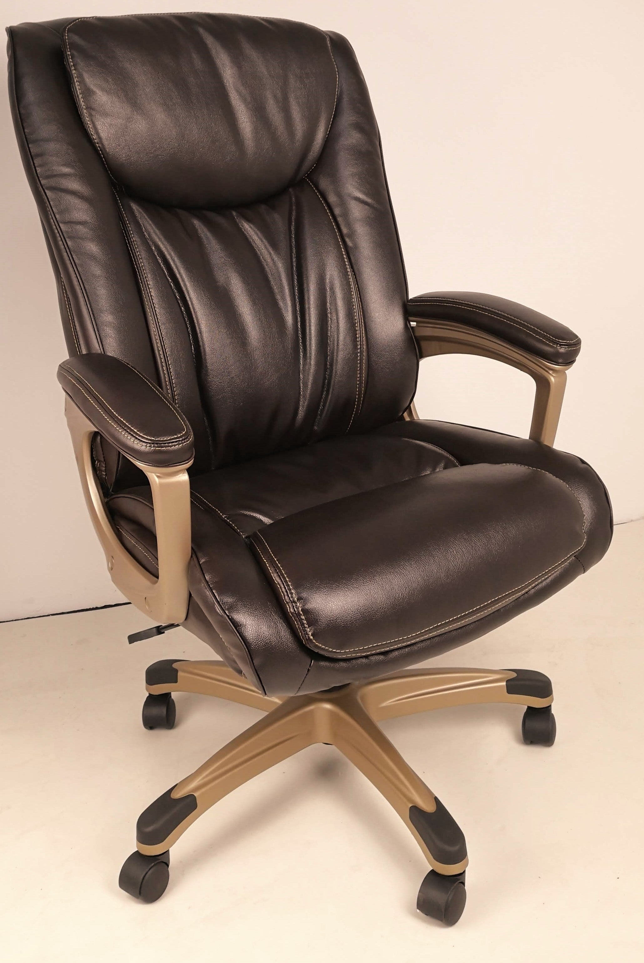 Soft Padded Executive Office Chair in Brown Leather - 2029 North Yourkshire