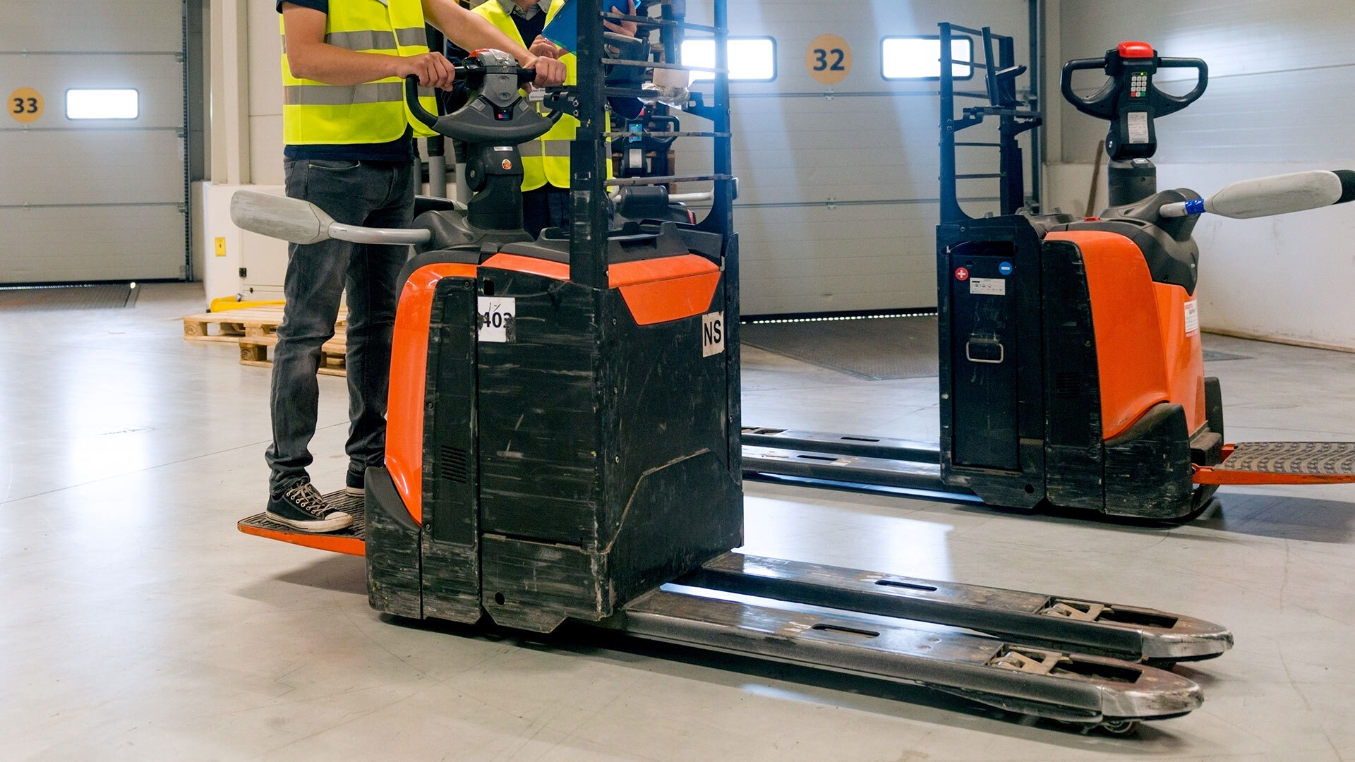 How to Operate a Stand-Up Forklift