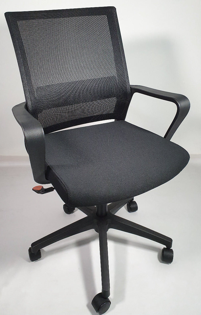 Providers Of CHA-HB-307B Mesh Office Chair Huddersfield