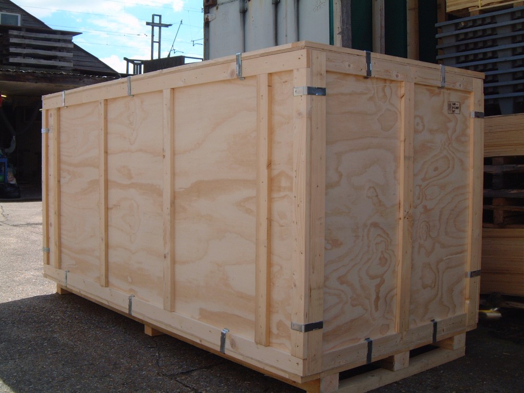 Moisture-Resistant Partitioned Crates