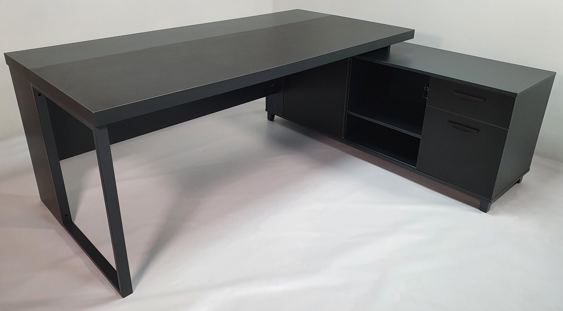 Quality Executive Desk Black with Grey Powder Coated Steel Leg ZG1816 UK