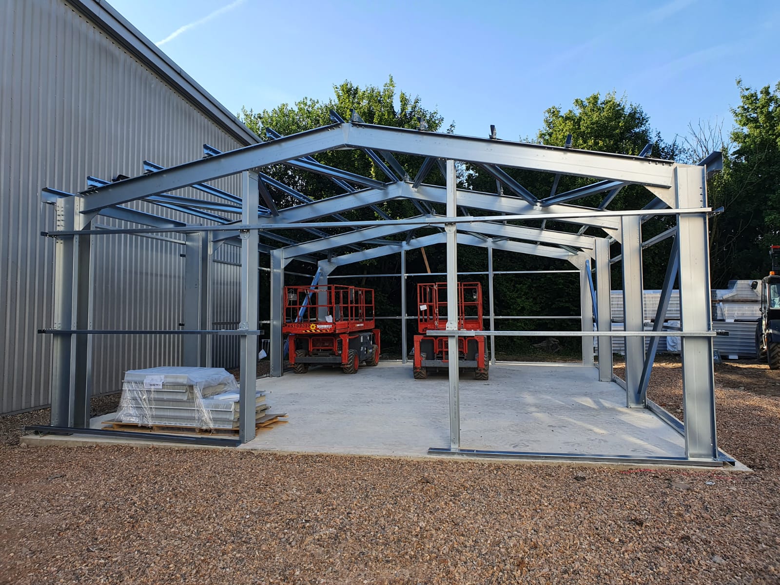 Agricultural Steel Buildings For Tractor Store In Oxfordshire