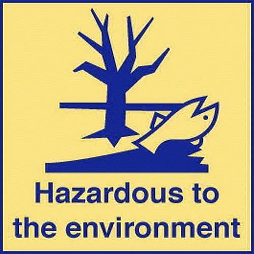 100 S/A labels 50x50mm hazardous to environment
