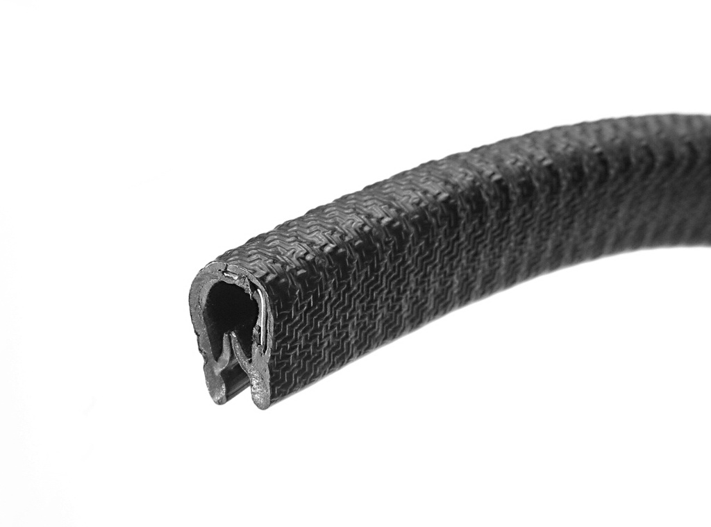 Black Self Grip Rubber Edge Trim - To Fit 1.5mm to 3mm Panel Thickness
