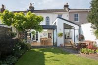 Fixed Rooflights Inspires New Space In Family Home