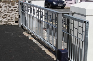 Motorised Controlled Security Gate Systems 