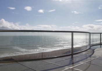 Glass Balustrade Circular Handrail Systems