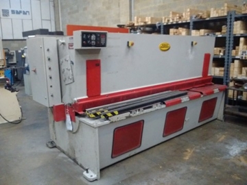 Used Guillotine With Elgo 85 Metric Power