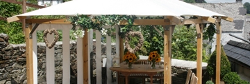 Professional Canopy Installers for Restaurants