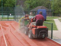 Power Grooming Infill Decompaction Synthetic Clay Tennis Courts