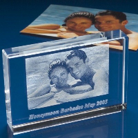 2D PHOTO ENGRAVED CRYSTAL GLASS PAPERWEIGHT.