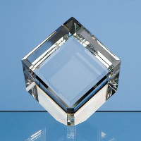 8CM OPTICAL GLASS BEVEL EDGE CUBE PAPERWEIGHT.