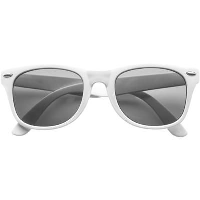 CLASSIC PLASTIC FASHION SUNGLASSES in White.