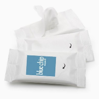 PACK OF 30 SCREEN WET WIPE TISSUE PACK in White.