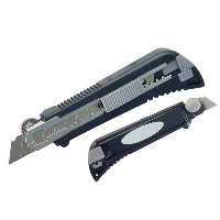Crisma Cutter With 4 Blades In Black