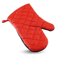 Kitchen Oven Mitt In Red