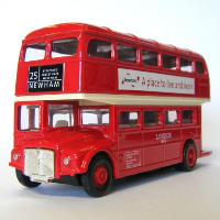 London Double Decker Routemaster Bus Model In Red