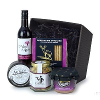 Wee Red Wine Tray Hamper