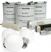 VeriVide D65 Artificial Daylight Lighting - 600mm.