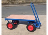 Turntable Truck With Extra Wide Tyres