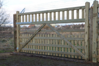 Manufacturer Of Custom Made Wooden Gates For Parks