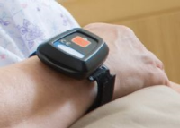 Quantec infrared/radio patient wrist pendant