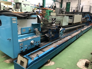 Used Straight Bed Centre Lathe with Newall Topaz DRO.