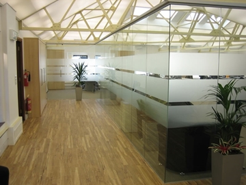 Frameless Soundproof Glass Solutions In Norfolk