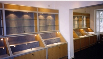 Wooden Display Cabinets For Museums