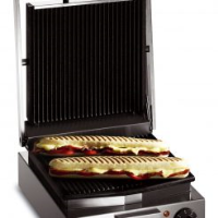 Lincat Lynx 400 Electric Counter-top Single Panini Grill - Ribbed Upper & Lower Plates - W 310 mm - 2.25 kW