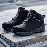 TT First strike boots