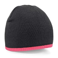 Two-tone pull-on beanie