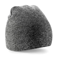 Two-tone pull-on beanie