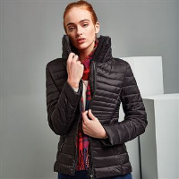 Women's contour quilted jacket