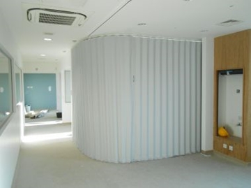 High-Quality Concertina Partitions For Schools 