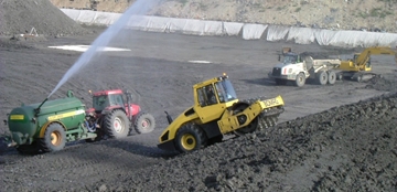 Self-propelled Agricultural Rollers For Hire