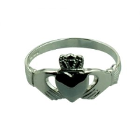 Silver 18x11mm Claddagh Ring Sizes J-Q
