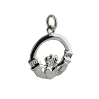 Silver 20mm Claddagh Pendant