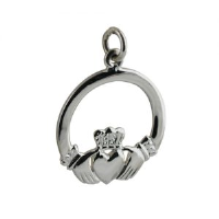 Silver 22mm Claddagh Pendant