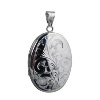 Silver 35x26mm hand engraved oval Locket