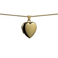 18ct Gold 21x19mm heart shaped plain Locket with a 1mm wide curb Chain 18 inches