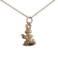 9ct Gold 16x9mm solid Rabbit with a Carrot Pendant with a 0.6mm wide curb Chain
