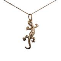9ct Gold 26x13mm Lizard Pendant with a 0.6mm wide curb Chain